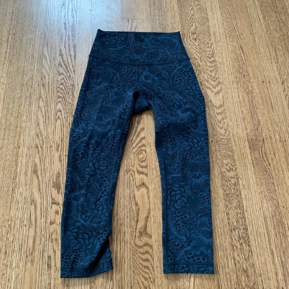 Lululemon Wunder Under High Rise Crop Tights Legging Floral Printed size 4 - Picture 2 of 6